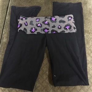 Pink VS black yoga leggings