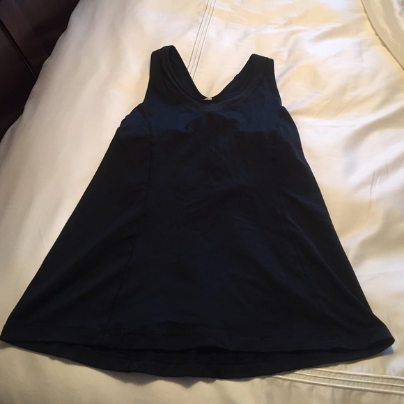 Brand new Lululemon top without tags