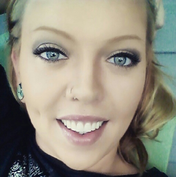 Meet your Posher, Michelle