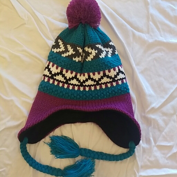 Winter hat - Picture 1 of 2