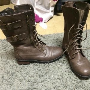 combat boots