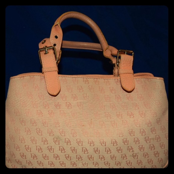 Dooney & Bourke