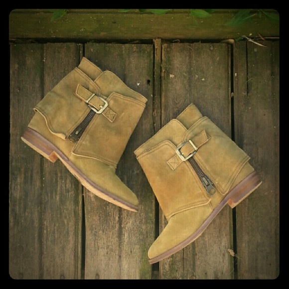 Size 8 leather boots