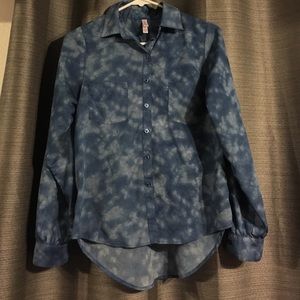 Blue and white Button up