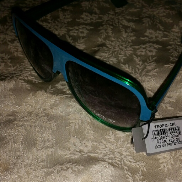 Brand New with tag Tropical Sunnies