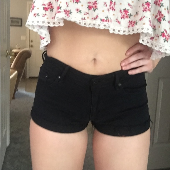 Size 5 Bullhead Low Rise Shorts