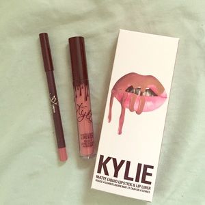 Kylie Cosmetics Makeup - Candy K Kylie Cosmetics Kylie Cosmetics Makeup - Candy K Kylie Cosmetics