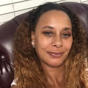 Meet your Posher, Holly