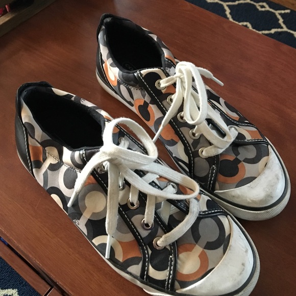 Coach tennis shoes size 8.5