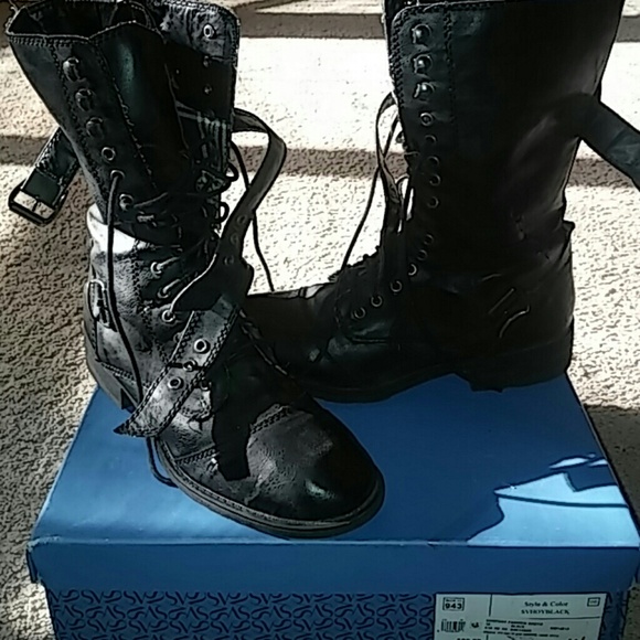 Price firm..Guess Boots