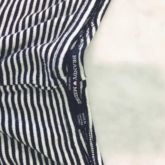 Brandy Melville Flowy Shorts - Picture 3 of 3