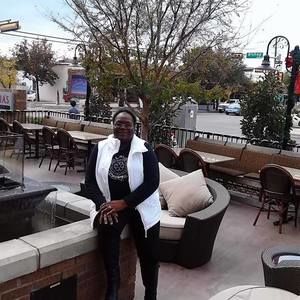 Meet your Posher, Alecia