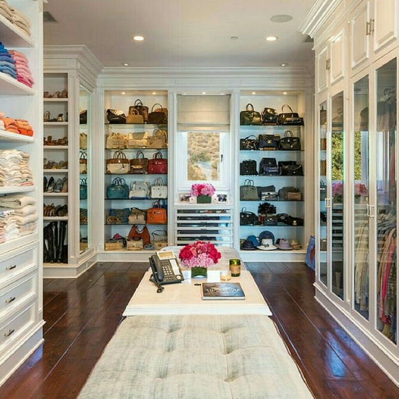 🌴🌴🌴Welcome to my closet🌴🌴🌴 - Picture 3 of 4