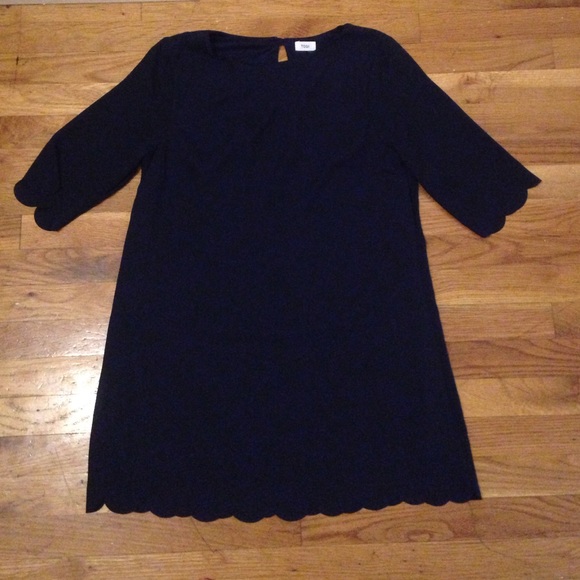 Tobi scalloped navy shift dress