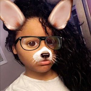 Meet your Posher, Demetria