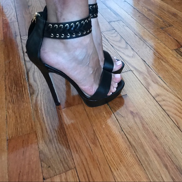 SOLD - Picture 4 of 4