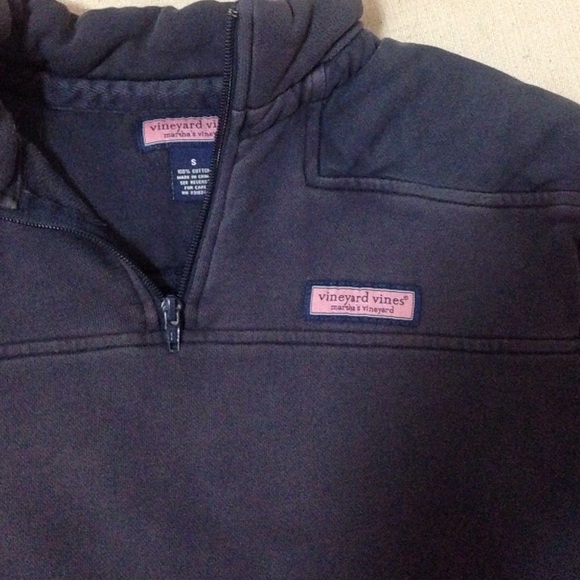 Vineyard Vines navy quarter zip S