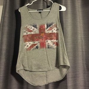 Gray tank top with the British flag and flowers