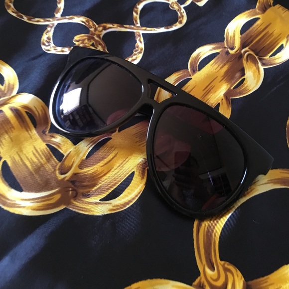 || c u t e • s u n g l a s s e s || - Picture 3 of 3