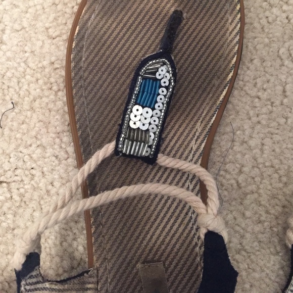 Aerie Sandals - Picture 3 of 3