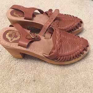 Urban Outfitters Clogs