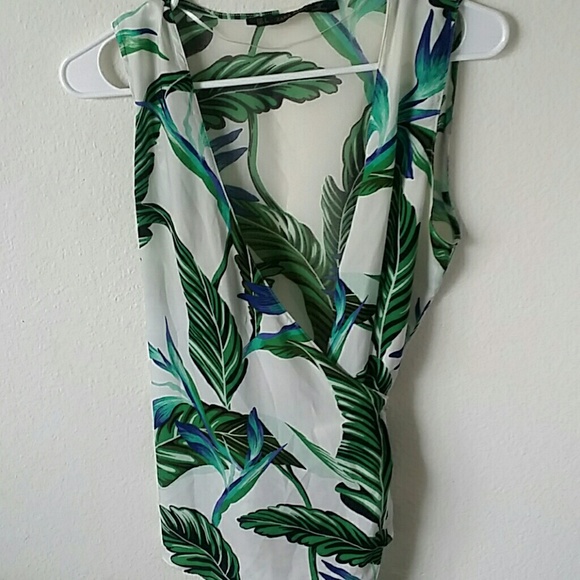 Zara Basic tank top  ( size S ) New, w/out tag