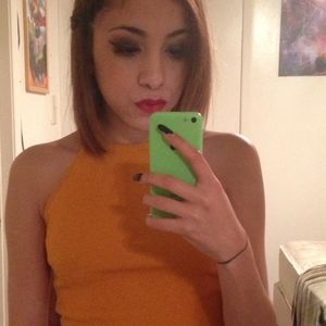 Meet your Posher, Ana