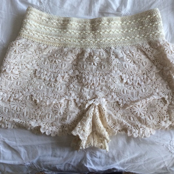 White lace shorts