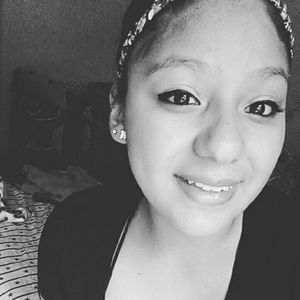 Meet your Posher, Estrella