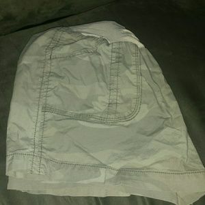 Camo maternity shorts