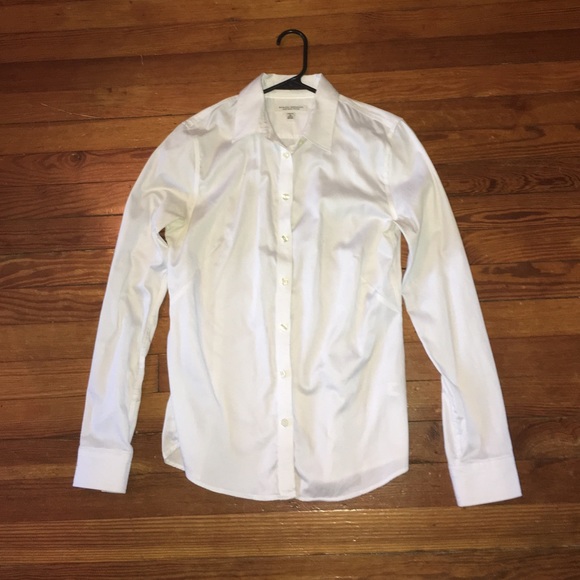 White BR Non iron fitted button down
