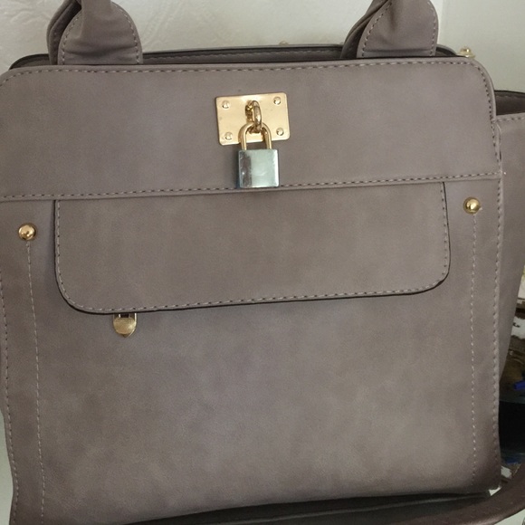 | New | 🐳LAST ONE Gorgeous Gray lock Handbag - Picture 2 of 4