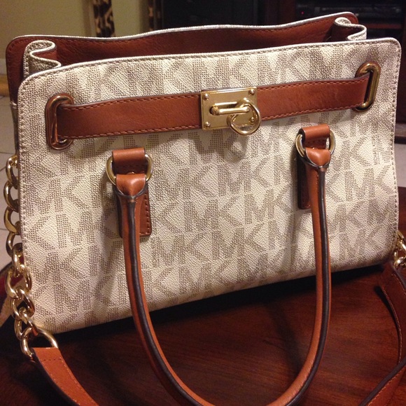 Michael Kors Purse, Excellent condition.