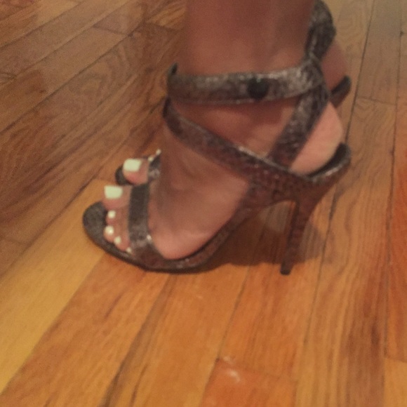 Steve Madden Shoes - Steve Madden heels!!!