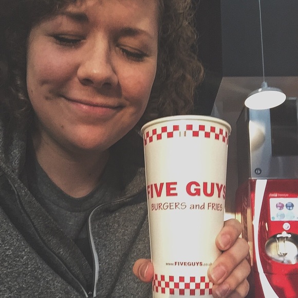 Meet your Posher, Mckenzie - Picture 3 of 4