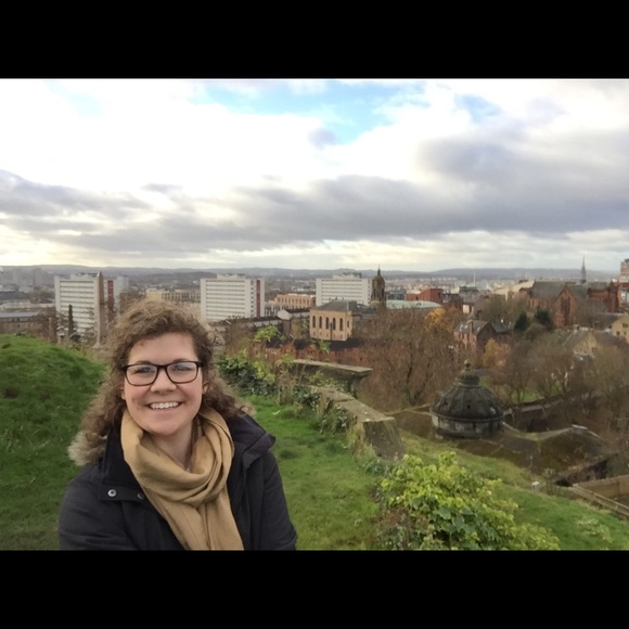 Meet your Posher, Mckenzie - Picture 4 of 4