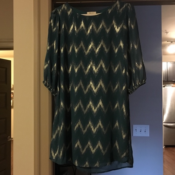 Dress - Picture 1 of 1