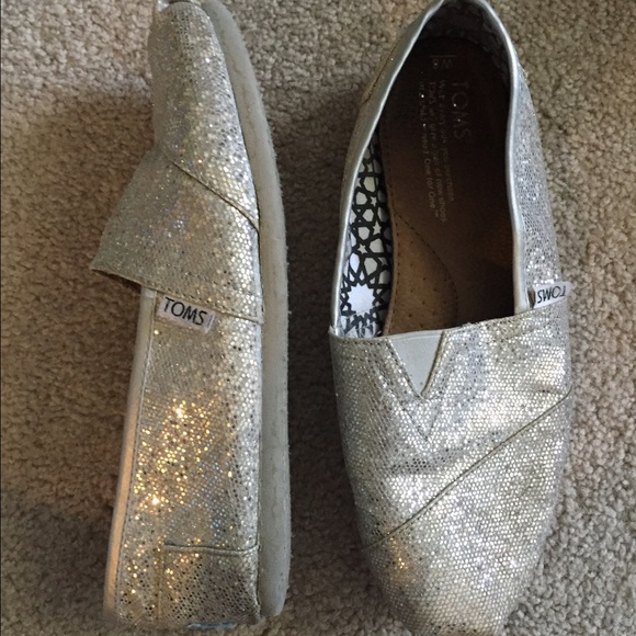 Toms