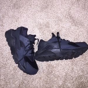 Nike Air Huarache Black