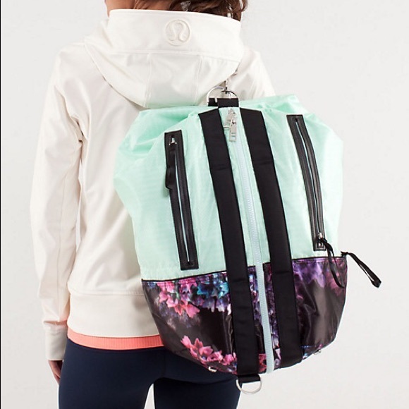 Lululemon mint duffle - Picture 2 of 4
