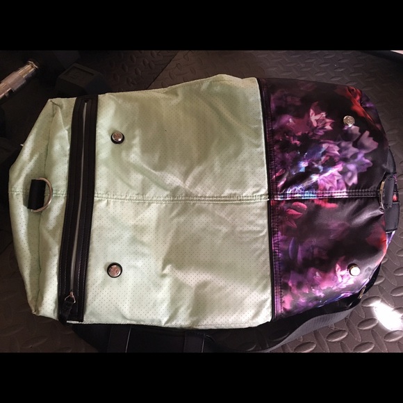 Lululemon mint duffle - Picture 4 of 4