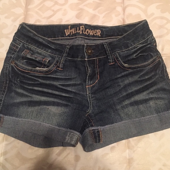 Denim low rise shorts