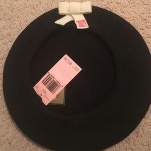 Juicy couture "French kiss" hat!