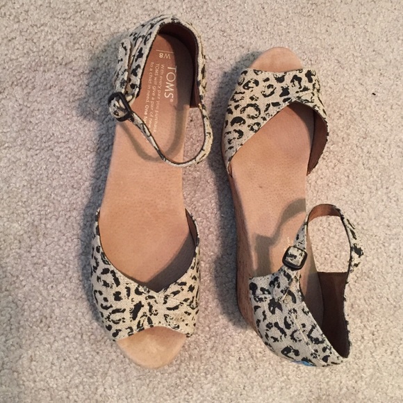 Toms platform wedges