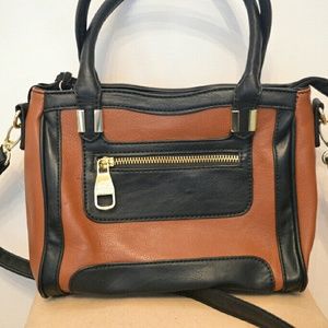 STEVE MADDEN Shoulder Bag