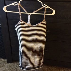 Lululemon workout top