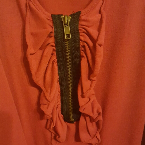 Torrid red ruffle zipper top - Picture 3 of 4