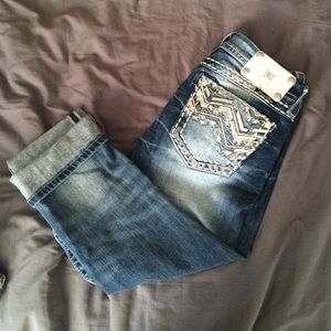 Size 27 Miss Me cropped capris