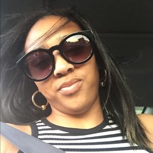 Meet your Posher, Melanie