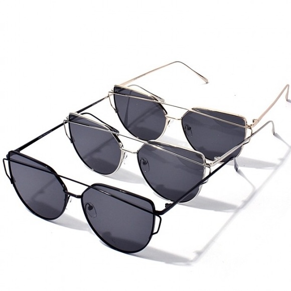 >>LAST<< Sunglasses - Silver/Black - Picture 2 of 4